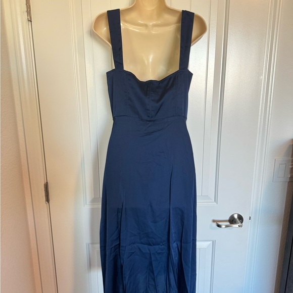 Petal & Pup Elegant Navy Blue Satin Tank Cocktail Dress Size Medium NWT - Picture 5 of 7